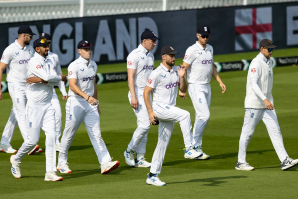 england-pacer olly stone-hopes-to-make-squad-for-ashes-2025-26-as-he-eyes-international-comeback-post-injury