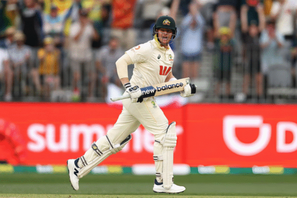 Australia Batter Steve Smith Doubtful for 3rd Ashes 2025 Test Due to Illness.
