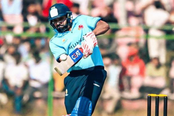 Rohit Sharma Out for Golden Duck While Playing a Pull Shot in Vijay Hazare Trophy 2025–26 [WATCH].